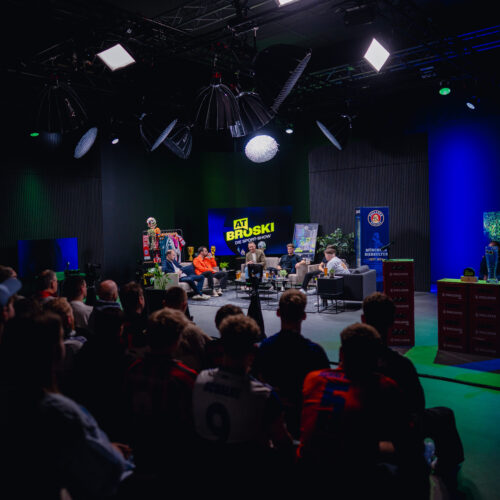 atbroski230226_jpeg-philipp-09